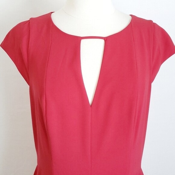 Halston Heritage Red Keyhole Neck Short-Sleeve A-Line Dress- Size 8 - Picture 5 of 8